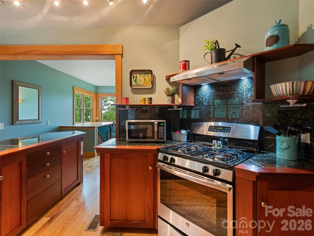 145 Hiaway Trail Clyde NC 28721