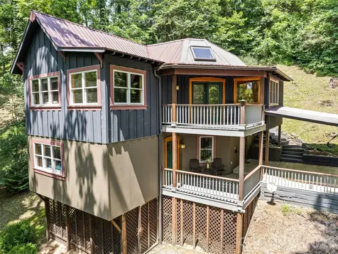 145 Hiaway Trail Clyde NC 28721