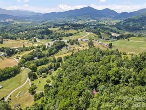 145 Hiaway Trail Clyde NC 28721