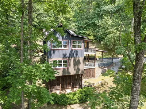 145 Hiaway Trail Clyde NC 28721
