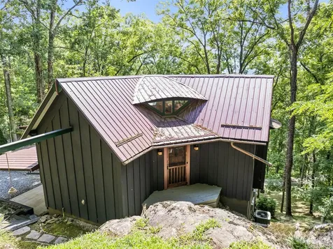 145 Hiaway Trail Clyde NC 28721