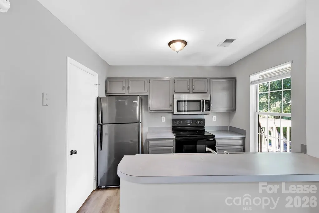 6315 Windsor Gate Lane Charlotte NC 28215