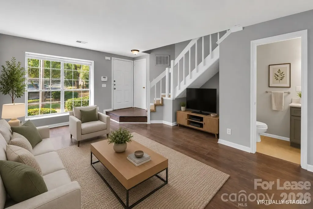 6315 Windsor Gate Lane Charlotte NC 28215