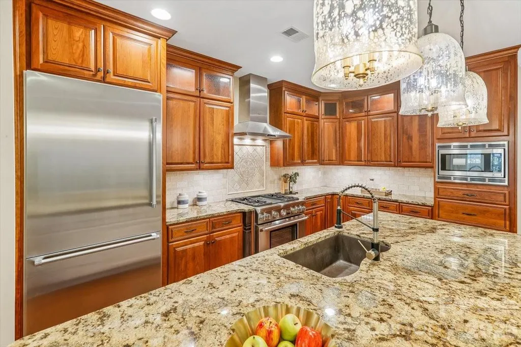 5125 Pansley Drive Charlotte NC 28226