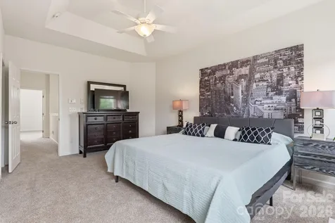9945 Kings Parade Boulevard Charlotte NC 28273