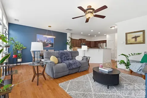 9945 Kings Parade Boulevard Charlotte NC 28273