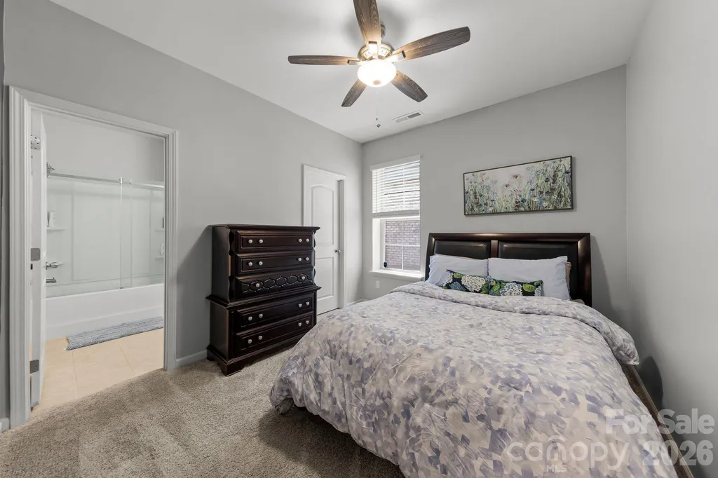 9432 Ainslie Downs Street Charlotte NC 28273