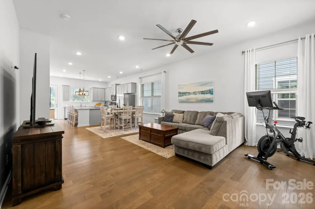 9432 Ainslie Downs Street Charlotte NC 28273