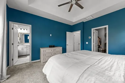 9432 Ainslie Downs Street Charlotte NC 28273