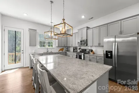 9432 Ainslie Downs Street Charlotte NC 28273