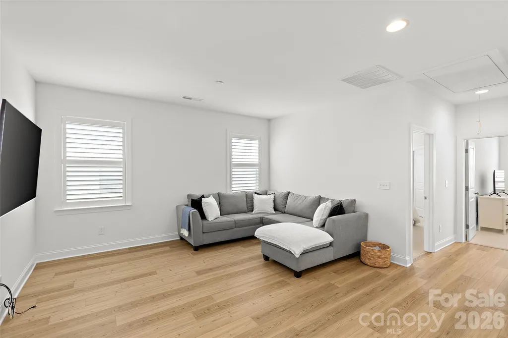 6023 Corbin Woods Court Charlotte NC 28226