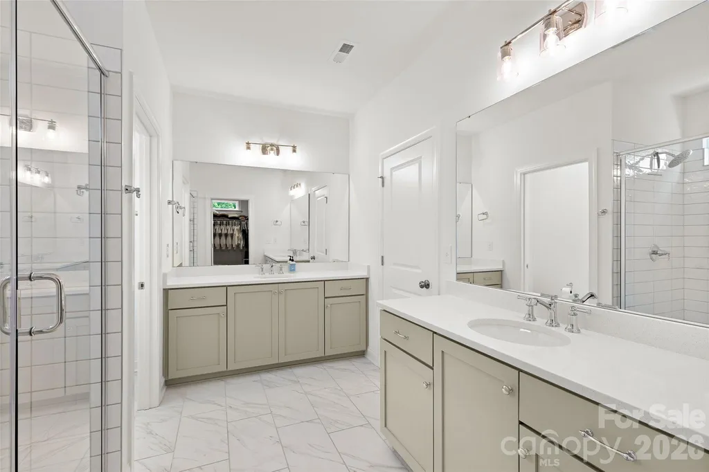6023 Corbin Woods Court Charlotte NC 28226