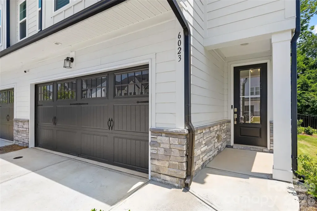 6023 Corbin Woods Court Charlotte NC 28226
