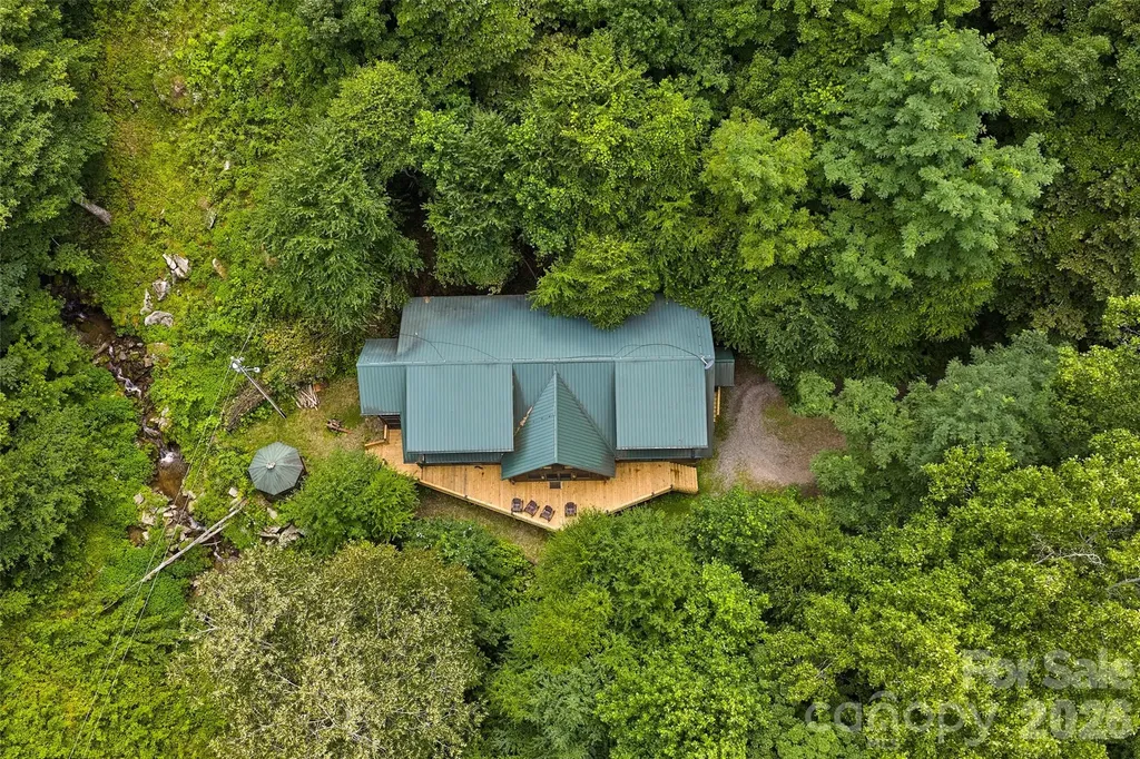 1482 Howard Moore Road Hot Springs NC 28743