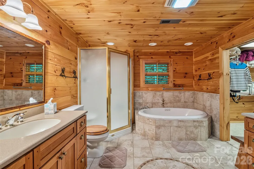 1482 Howard Moore Road Hot Springs NC 28743