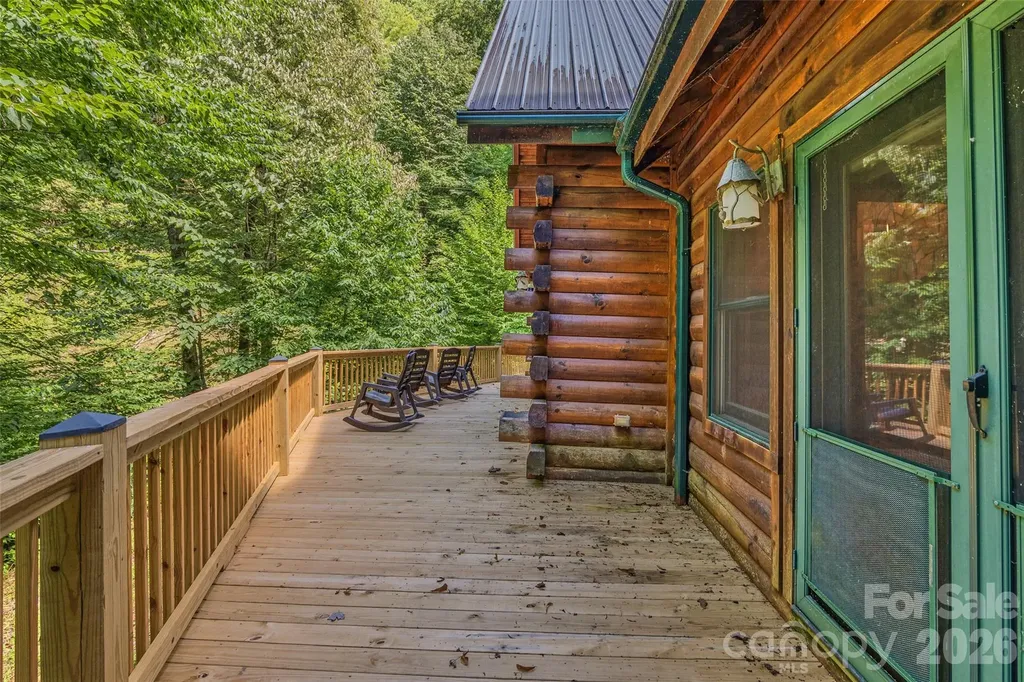 1482 Howard Moore Road Hot Springs NC 28743