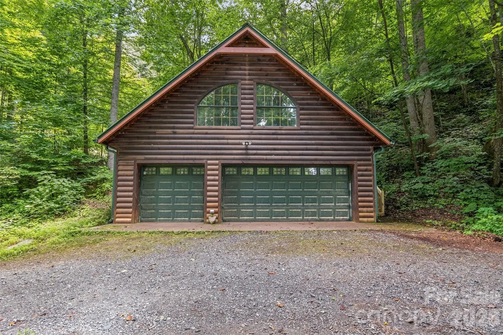 1482 Howard Moore Road Hot Springs NC 28743