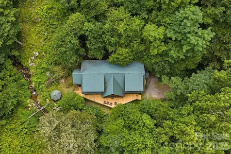 1482 Howard Moore Road Hot Springs NC 28743