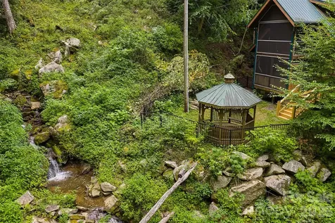 1482 Howard Moore Road Hot Springs NC 28743
