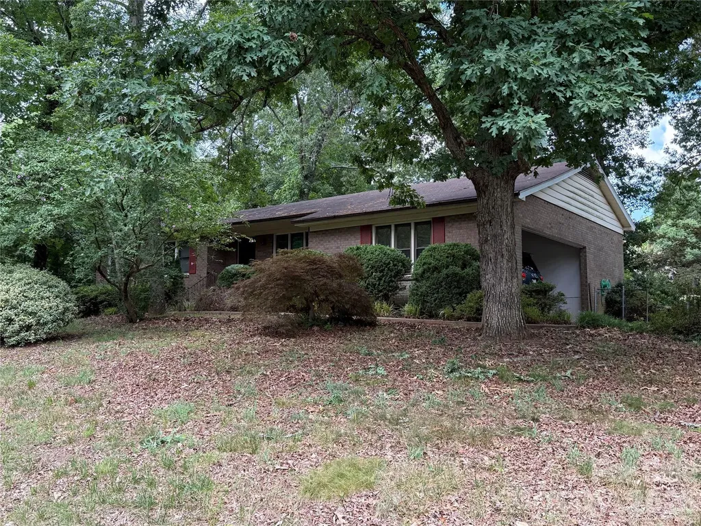 2207 Billy Street Kannapolis NC 28083