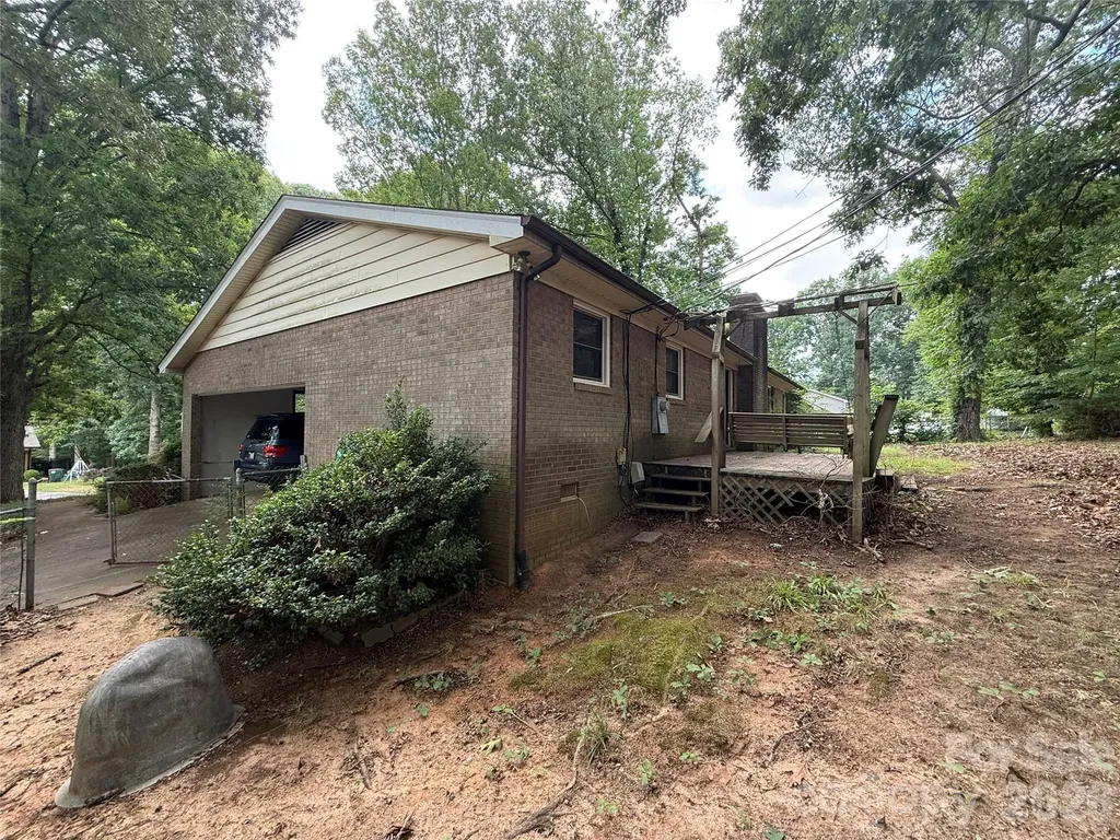 2207 Billy Street Kannapolis NC 28083