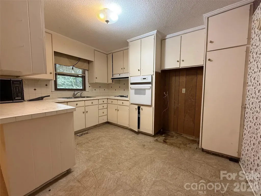2207 Billy Street Kannapolis NC 28083