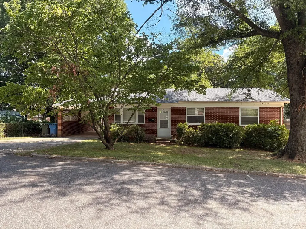 725 5th Avenue SW Hickory NC 28602