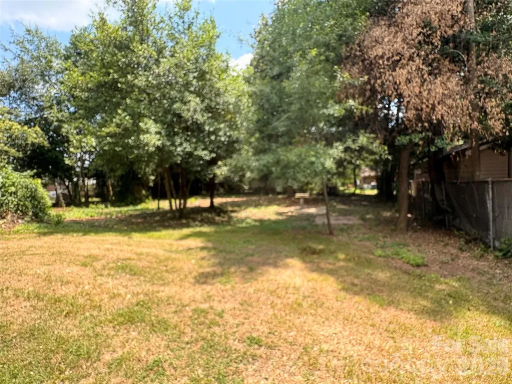 725 5th Avenue SW Hickory NC 28602