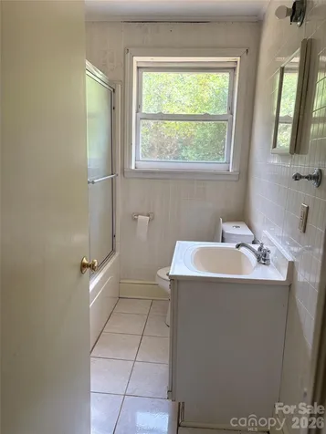 725 5th Avenue SW Hickory NC 28602