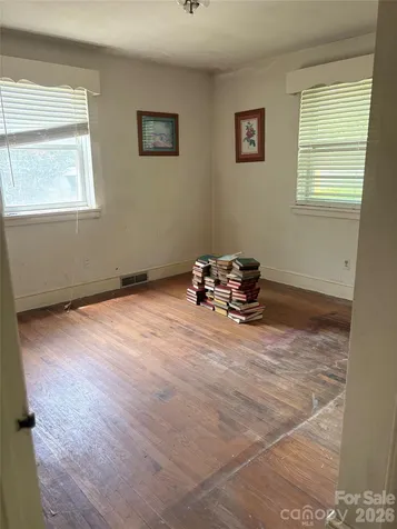725 5th Avenue SW Hickory NC 28602