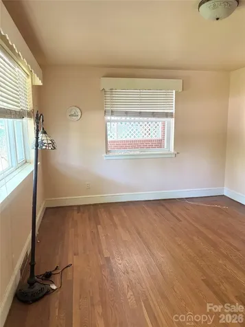 725 5th Avenue SW Hickory NC 28602