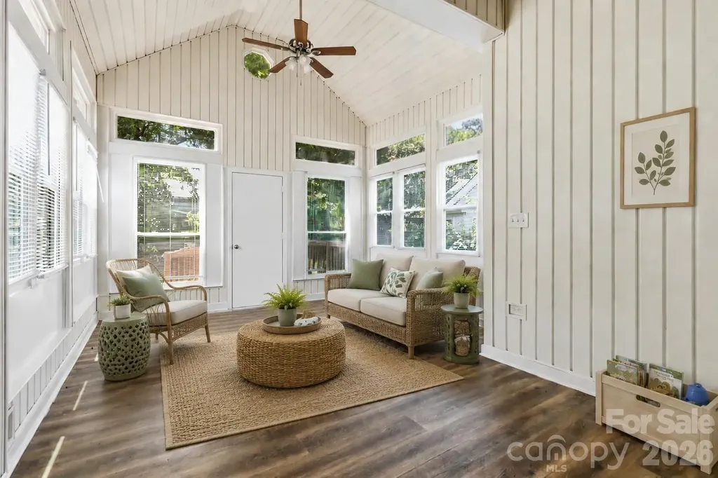 6136 Sunbridge Court Charlotte NC 28269
