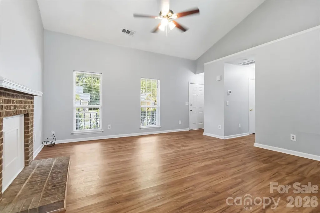 6136 Sunbridge Court Charlotte NC 28269