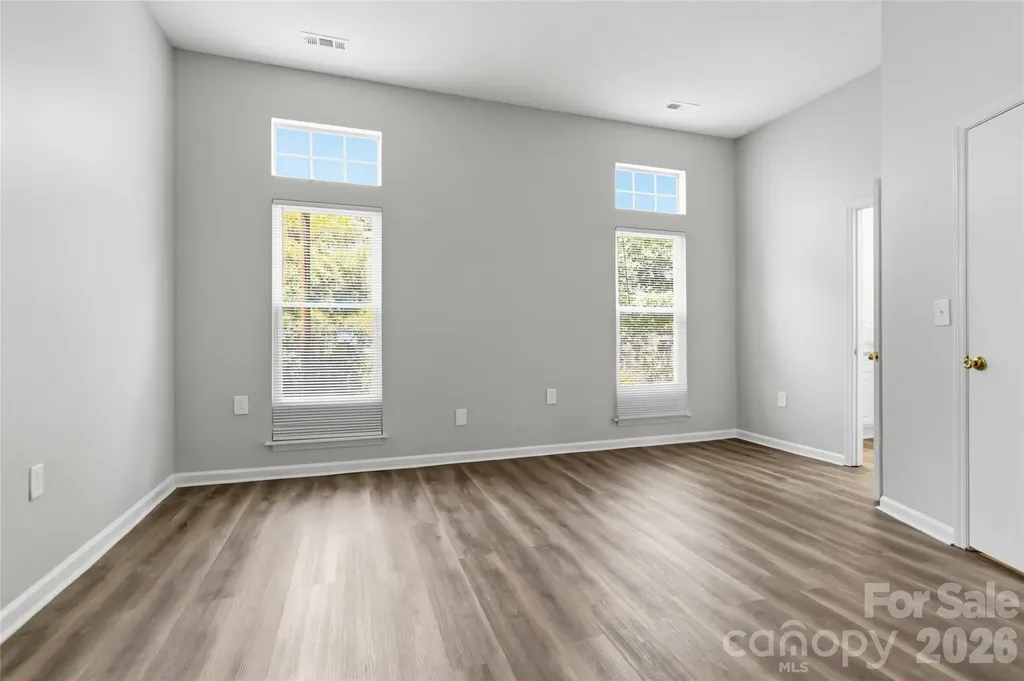 6136 Sunbridge Court Charlotte NC 28269