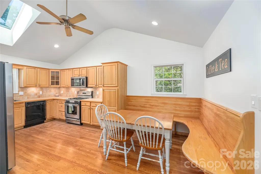 602 Hidden Springs Drive Asheville NC 28804