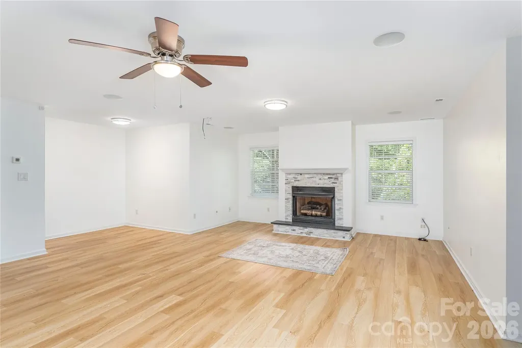 602 Hidden Springs Drive Asheville NC 28804