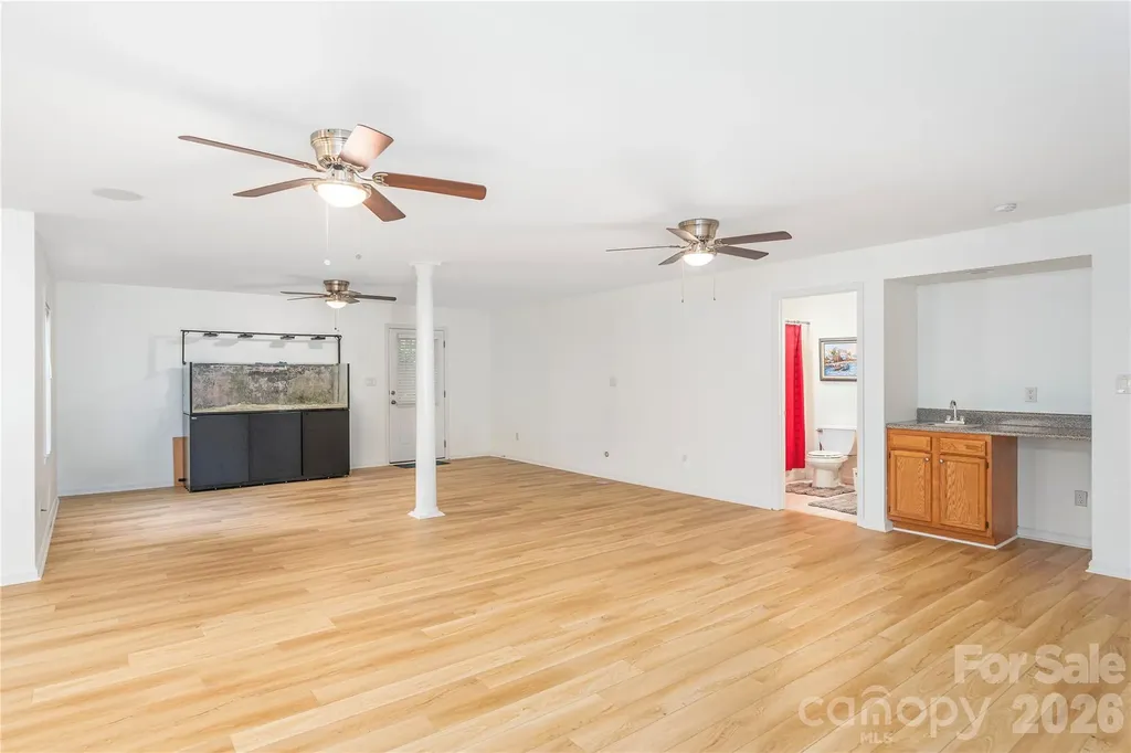 602 Hidden Springs Drive Asheville NC 28804