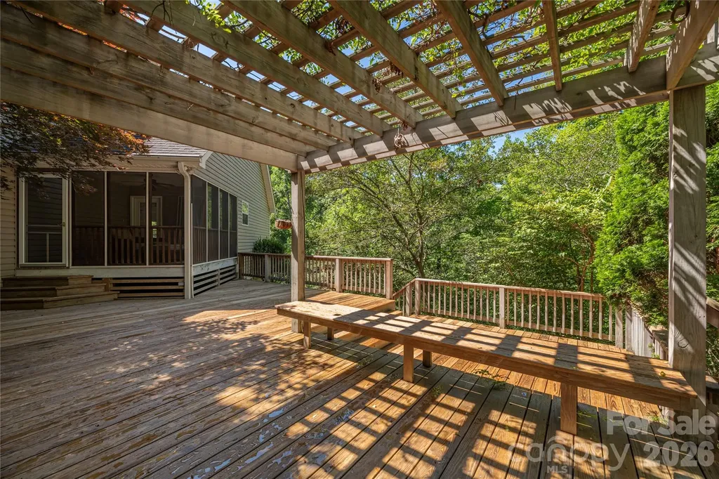 602 Hidden Springs Drive Asheville NC 28804