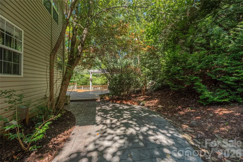 602 Hidden Springs Drive Asheville NC 28804
