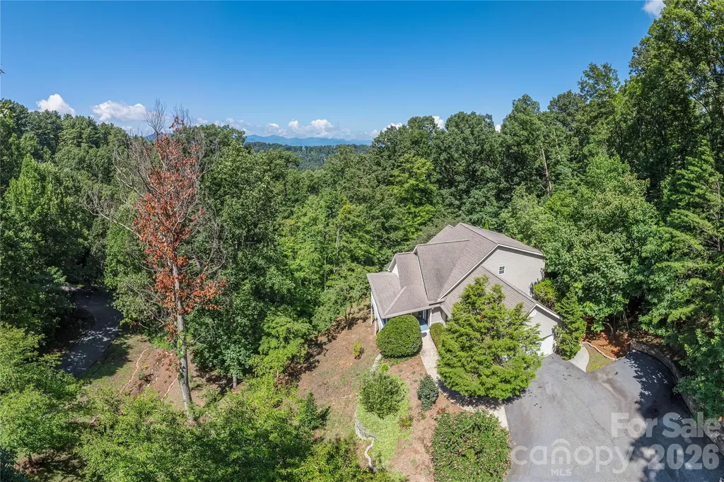 602 Hidden Springs Drive Asheville NC 28804