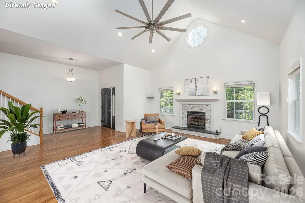 602 Hidden Springs Drive Asheville NC 28804
