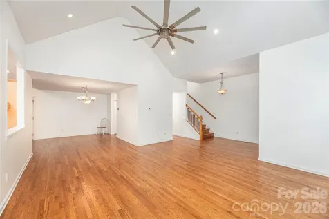 602 Hidden Springs Drive Asheville NC 28804