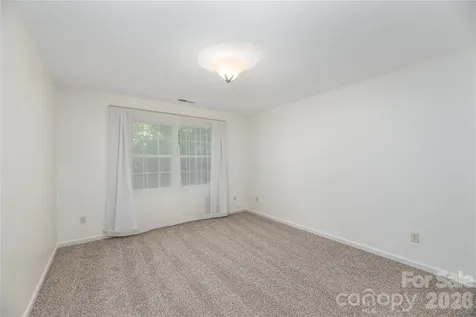 602 Hidden Springs Drive Asheville NC 28804