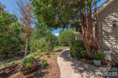 602 Hidden Springs Drive Asheville NC 28804