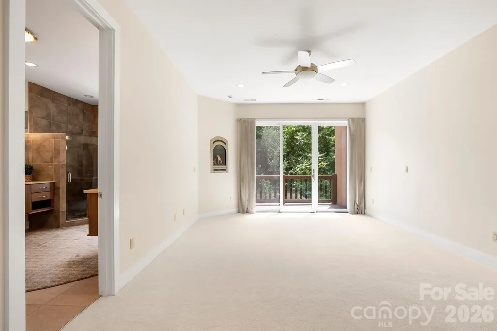 26 Macallan Lane Asheville NC 28805