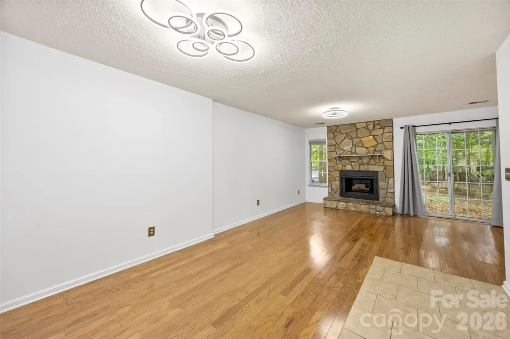 6404 Windsor Gate Lane Charlotte NC 28215