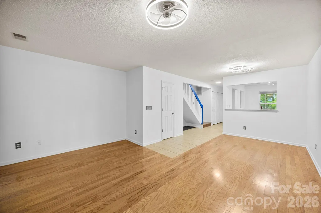 6404 Windsor Gate Lane Charlotte NC 28215