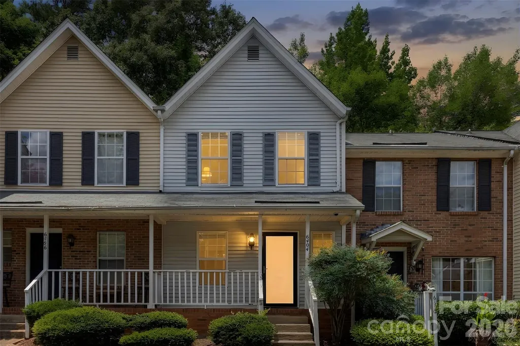 6404 Windsor Gate Lane Charlotte NC 28215