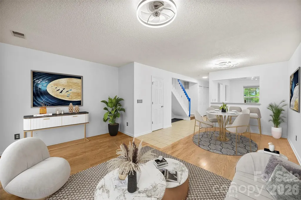 6404 Windsor Gate Lane Charlotte NC 28215