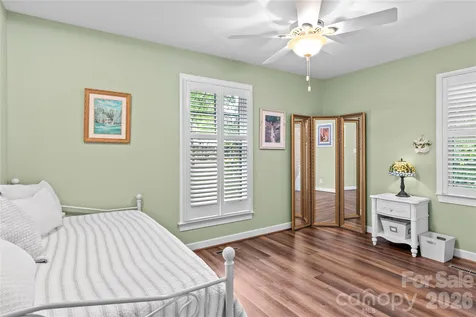 1889 Faculty Drive Winston Salem NC 27106